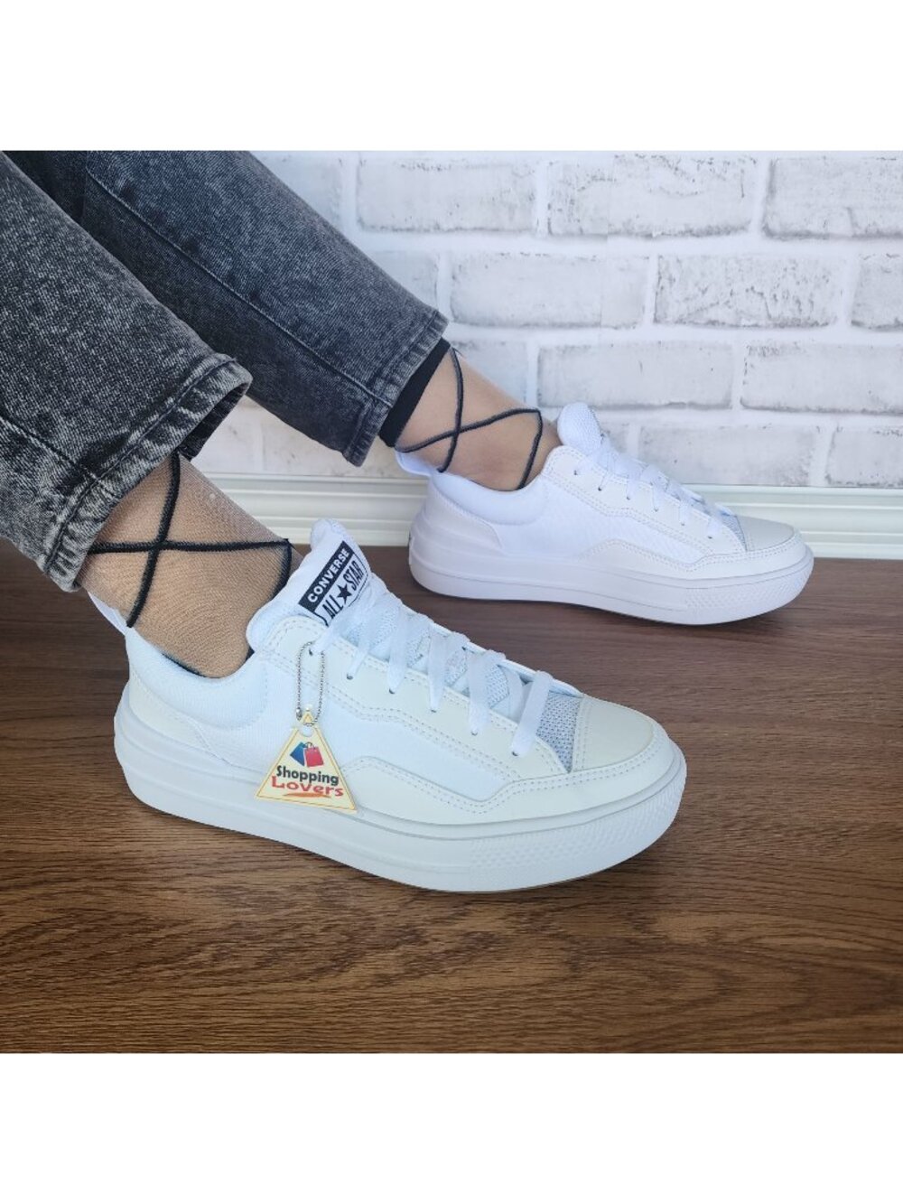 ❤️Converse All Stars Logan Urban Low Sz 7.5 Women's Shoes Sneaker White A16759C